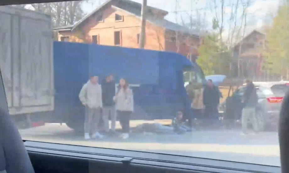 ДТП в Зеленогорске: микроавтобус не пропустил легковушку, пострадали пять человек, включая двух детей